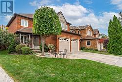 6795 GRACEFIELD DRIVE  Mississauga, ON L5N 6T6