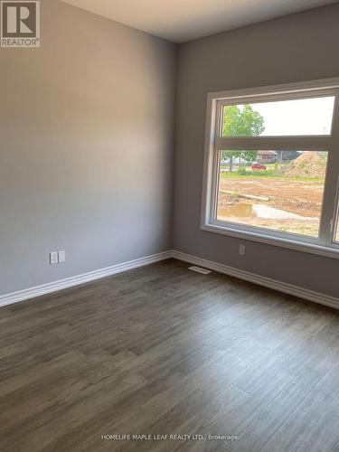 6 - 5672 DORCHESTER ROAD , Niagara Falls, Ontario L2G 4Y8 5