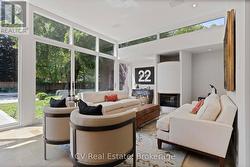 31 AUCHMAR ROAD  Hamilton (Mohawk), ON L9C 1C6