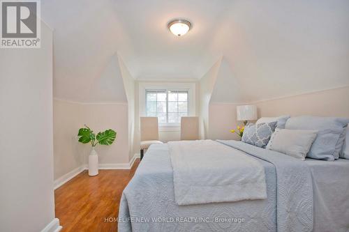 74 Haddon Avenue N, Hamilton, ON 