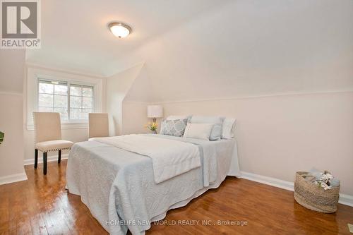 74 Haddon Avenue N, Hamilton, ON 