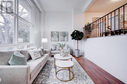 8 Rusty Crest Way, Toronto, ON 