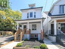 UPPER - 113 WOODBINE AVENUE  Toronto, ON M4L 3P1