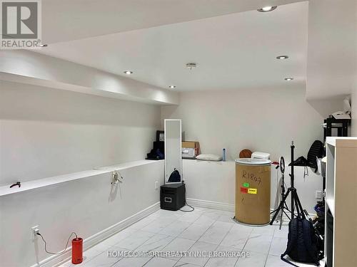 325 THE WEST WAY , Toronto, Ontario M9R 1H1 4