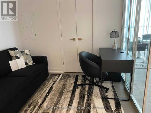 5002 - 488 UNIVERSITY AVENUE , Toronto, Ontario M5G 0C1 5