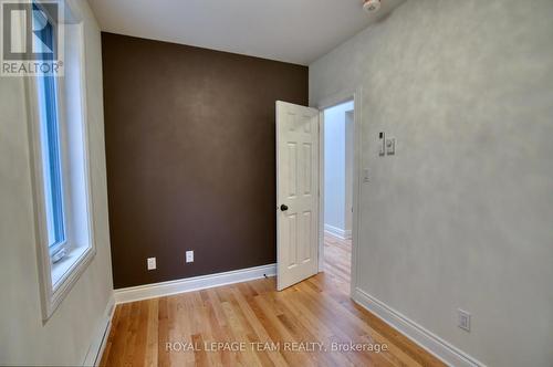 second bedroom - 2 - 238 Bruyere Street, Ottawa, ON 
