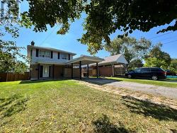 51 OAKWORTH CRESCENT  Toronto, ON M1K 3T7