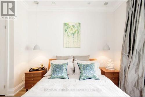 MAIN FLOOR - 72 GRACE STREET , Toronto, Ontario M6J 2S2 5