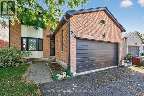 23 BLAIR CRESCENT , Barrie, Ontario L4M 5Y7 2