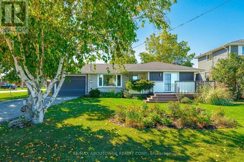 UPPER - 71 LAKESIDE DRIVE , Grimsby, Ontario L3M 2L4 3
