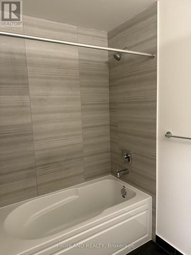 2208 - 15 WATERGARDEN DRIVE , Mississauga, Ontario L5R 0H4 4