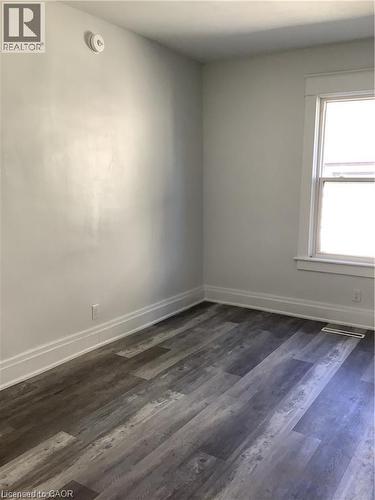90 KENT Street S Unit# 4 , Simcoe, Ontario N3Y 2X9 5