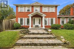 18 DOLAN GATE Toronto, ON M2J 2N1