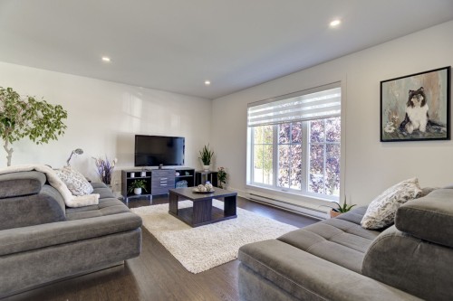 9455 Rue Yvon-Paiement , Mirabel, QC J7N 2G6 2