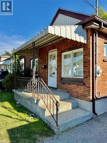 311 MARLBOROUGH Street , Brantford, Ontario N3S 4T8 3