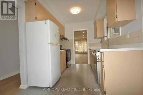2 - 14 DUKINFIELD CRESCENT , Toronto, Ontario M3A 2S1 4
