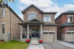 43 VICKERY STREET Whitby, ON L1P 0L2