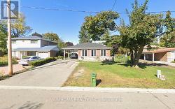 20 LISBURN CRESCENT  Toronto, ON M2J 2Z5