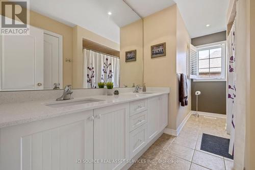 2317 PARKGLEN AVENUE , Oakville, Ontario L6M 4R3 5