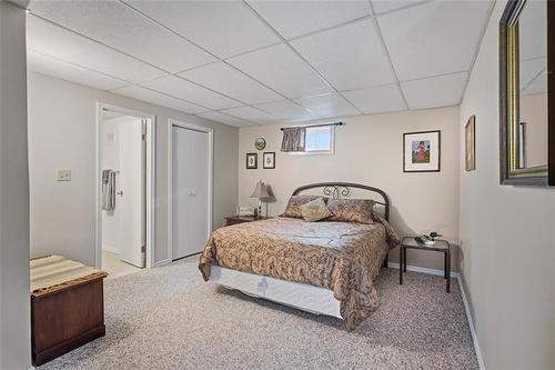174 Foxmeadow Dr, Winnipeg, MB 