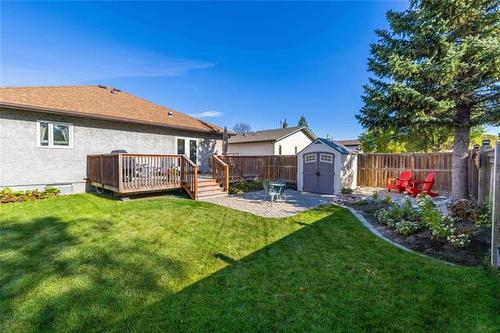 174 Foxmeadow Dr, Winnipeg, MB 