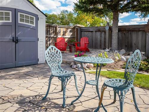 174 Foxmeadow Dr, Winnipeg, MB 