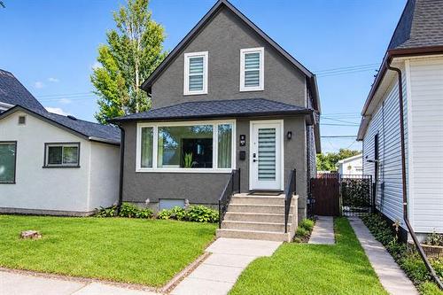 603 Clifton ST  Winnipeg, MB R3G 2X5