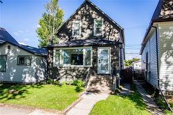 603 Clifton ST  Winnipeg, MB R3G 2X5