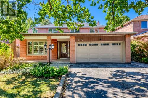 2152 MUNN'S AVENUE  Oakville, ON L6H 3T2