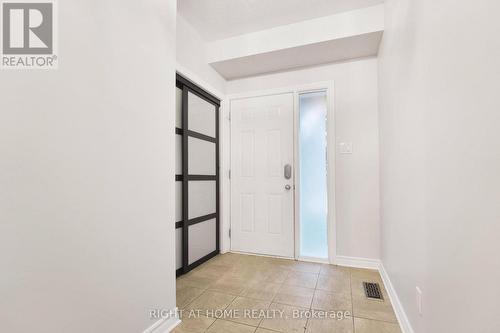 514 CHEROKEE WAY , Ottawa, Ontario K2S 0H5 4