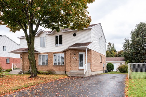 192 Rue de Châteaufort  Gatineau (Gatineau), QC J8T 8C6