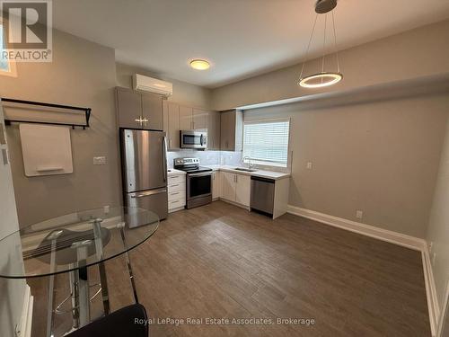 3 - 2548 EGLINTON AVENUE W , Toronto, Ontario M6M 1T1 4