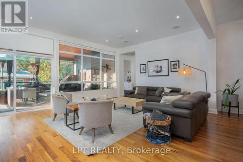 847 Walkley Road, Ottawa, ON 