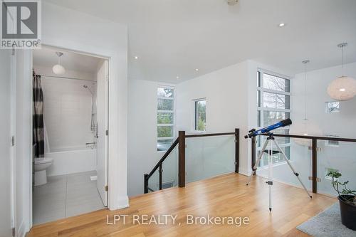 847 Walkley Road, Ottawa, ON 
