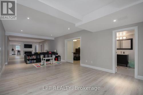 847 Walkley Road, Ottawa, ON 