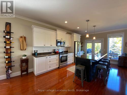 77 FINDLAY DRIVE , Collingwood, Ontario L9Y 0G6 5