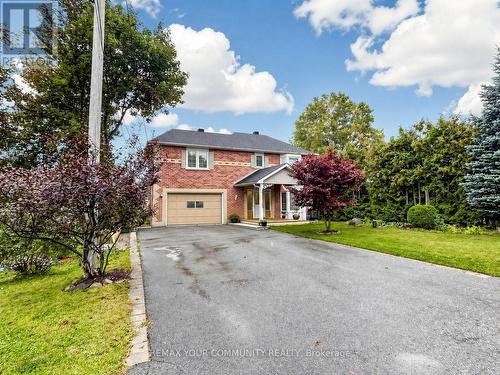 27 MITCHELL AVENUE  Whitchurch-Stouffville, ON L4A 7X3