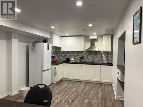 BSMT-2 - 1966 KEMPTON PARK DRIVE , Mississauga, Ontario L5M 2Z7 5