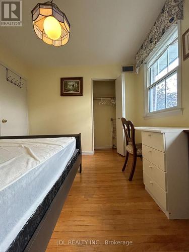BEDROOM A 2ND FLOOR - 3 BUTTERFIELD DR DRIVE , Toronto, Ontario M3A 2L9 4