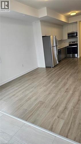 40 PALACE Street Unit# J2 , Kitchener, Ontario N2E 3R9 2