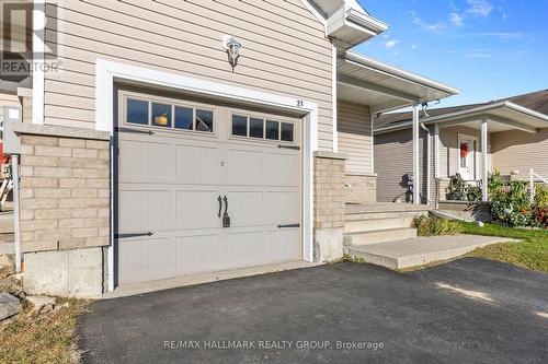 21 - 21 PERTHMORE STREET , Perth, Ontario K7H 3P1 2