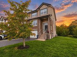 54 Morningfield Lane  Dartmouth, NS B2W 0J6