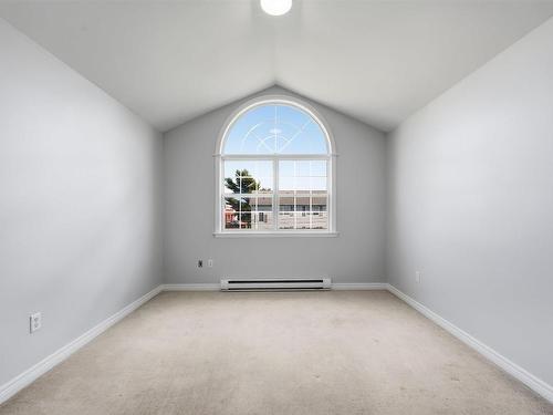 113 Feruz Crescent, Halifax, NS 