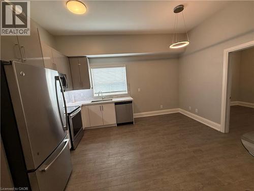 2548 EGLINTON Avenue W Unit# 3 , Toronto, Ontario M6M 1T1 5