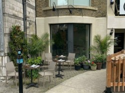 5235 Av. du Parc  Montréal (Le Plateau-Mont-Royal), QC H2V 4G3
