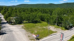 2282 Ch. des Hauteurs  Saint-Hippolyte, QC J8A 3C5
