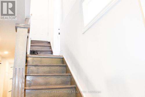 38 GLENVALLEY DRIVE , Toronto, Ontario M6M 4V9 3
