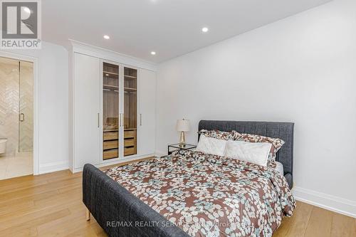 94 Vista Boulevard, Mississauga, ON 