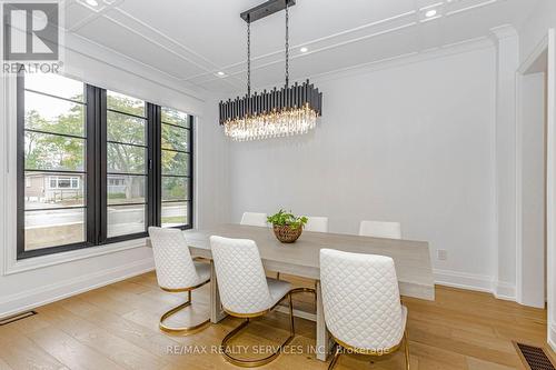 94 Vista Boulevard, Mississauga, ON 