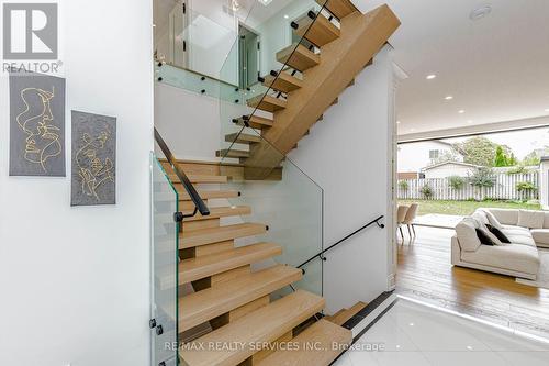 94 Vista Boulevard, Mississauga, ON 